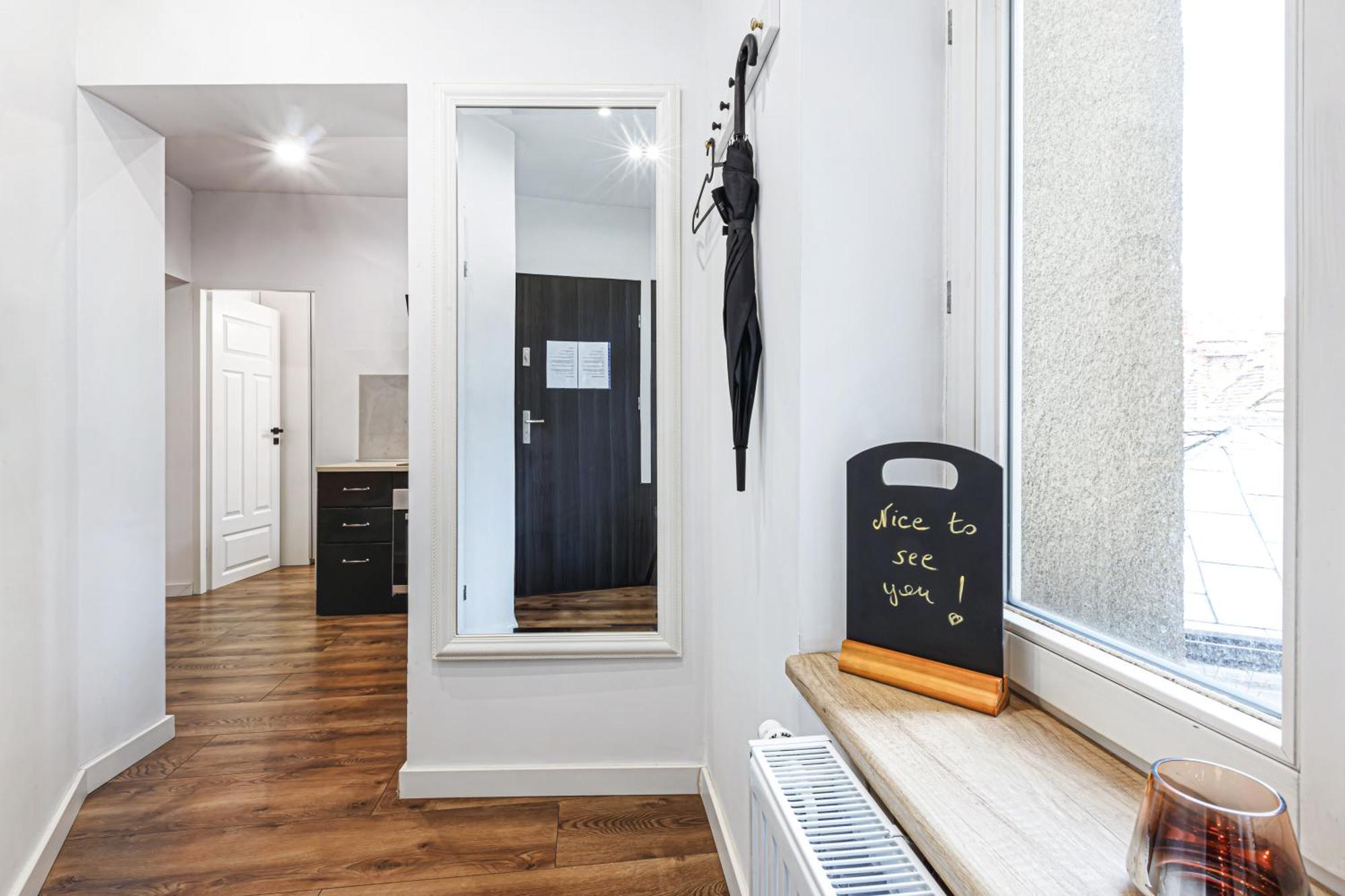 Widok Na Marine Rynek Apartment วรอตซวาฟ ภายนอก รูปภาพ